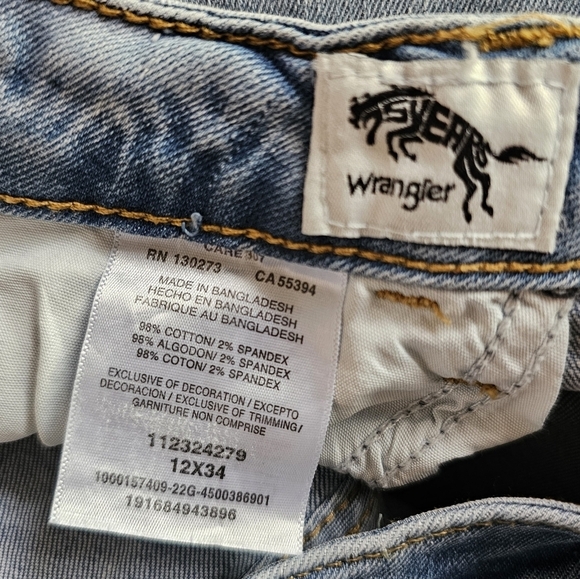 Wrangler high rise bold bootcut light wash distressed stretch women's jeans - Picture 6 of 7